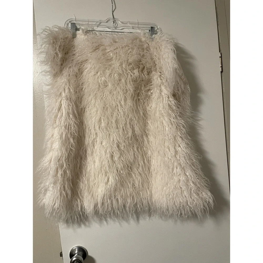 Pottery Barn Faux Fur Cream Pillow Cover 26x26